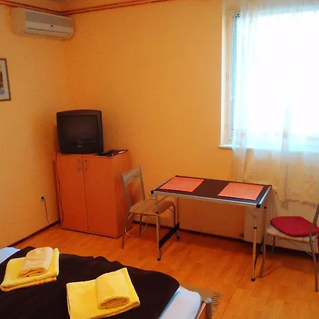Prenociste Stara Breza